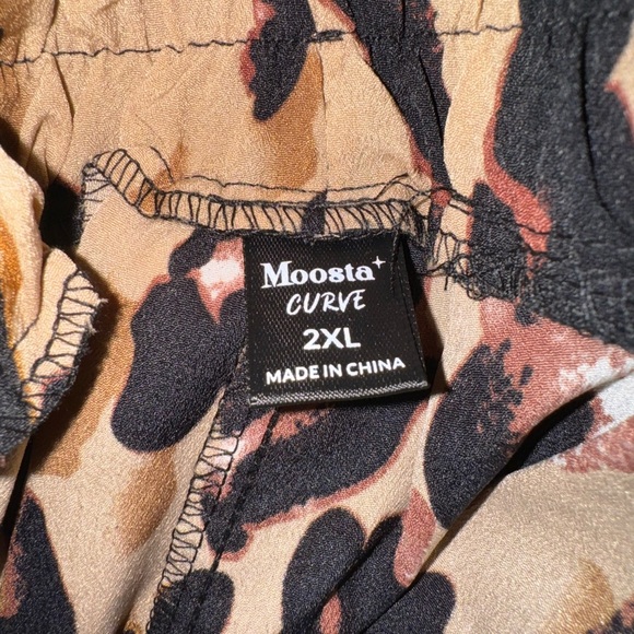 Moosta Curve | 2XL | Leopard Pants - Picture 3 of 4